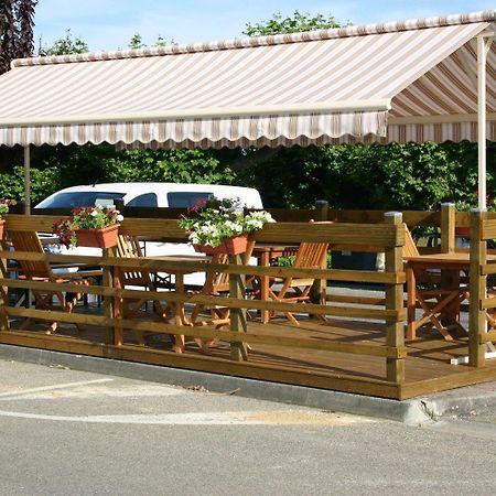 Logis L'Auberge Du Quercy Blanc Molieres  Экстерьер фото