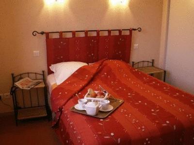 Logis L'Auberge Du Quercy Blanc Molieres  Экстерьер фото