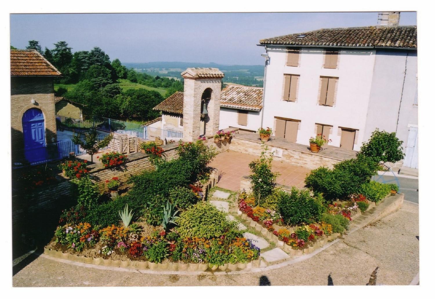 Logis L'Auberge Du Quercy Blanc Molieres  Экстерьер фото