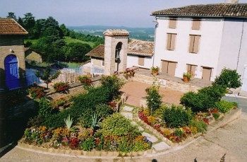 Logis L'Auberge Du Quercy Blanc Molieres  Экстерьер фото